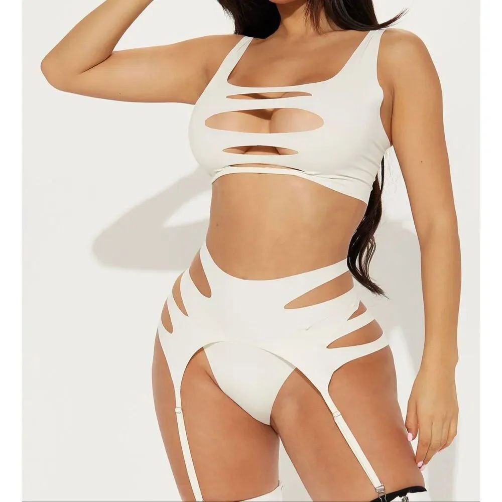 Forplay 3-Piece White Cutout Lingerie Set Size M Strappy Bra Crop Top NWT NEW
